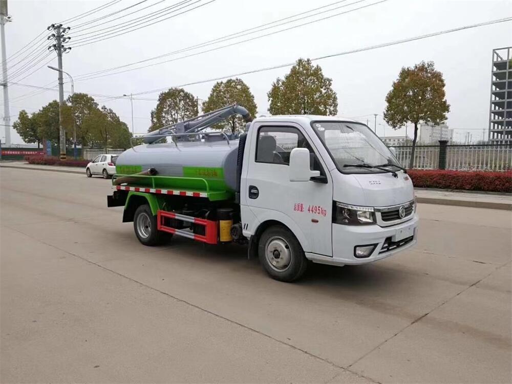 2噸吸糞車-程力東風(fēng)途逸藍(lán)牌2方吸糞車化糞池處理車